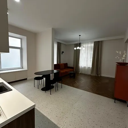 Downtown At Kelles Krauza