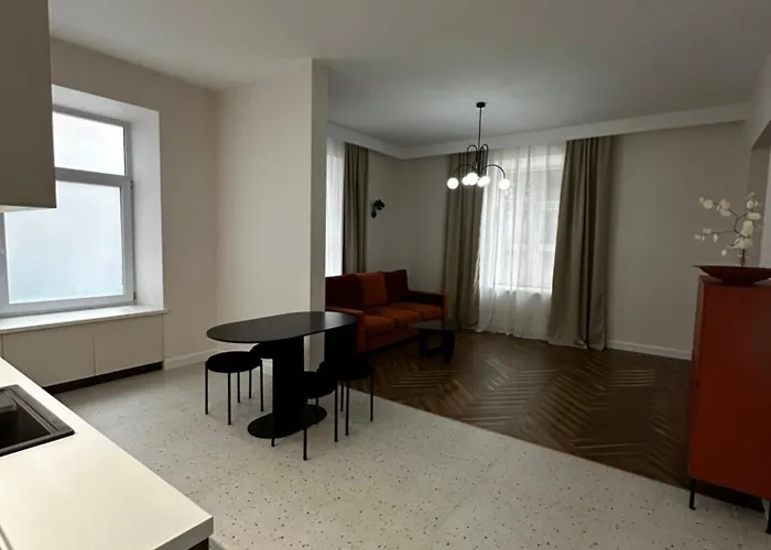 Downtown At Kelles Krauza